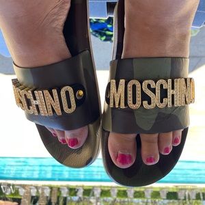 moschino lettering jewel pool slides